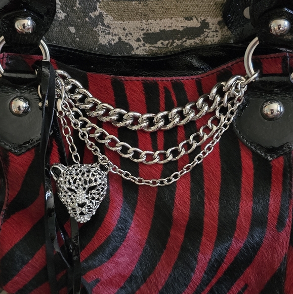 Roberta Gandolfi Animal Zebra Calf Hair/ Patent Leather Shoulder Bag EUC w Charm - Picture 4 of 17